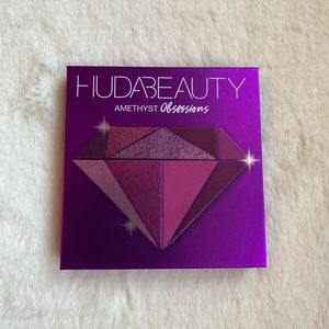 HUDA BEAUTY Amethyst Obsessions Palette